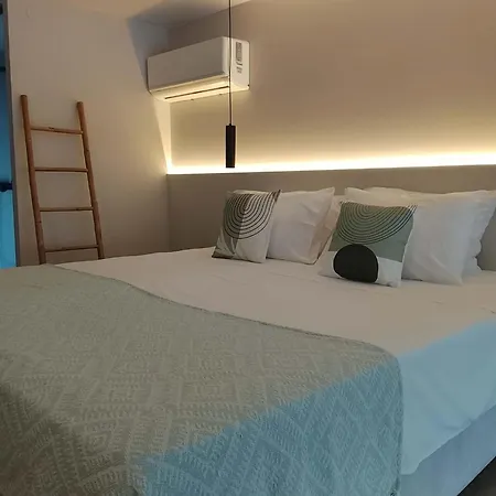 Psili Ammos Loft In