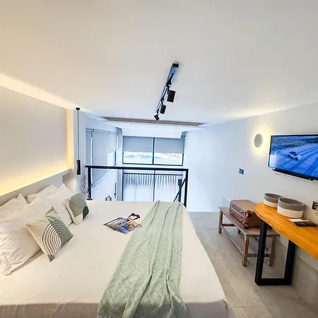 Psili Ammos Loft In